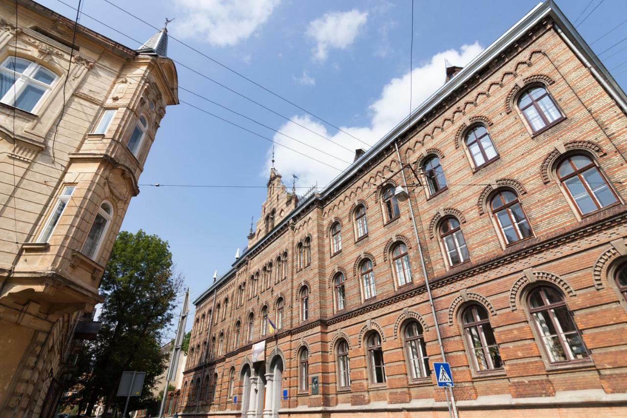 Leogrand One-Bedroom Apartments On Tugan-Baranovskogo 24 Lviv Exteriör bild