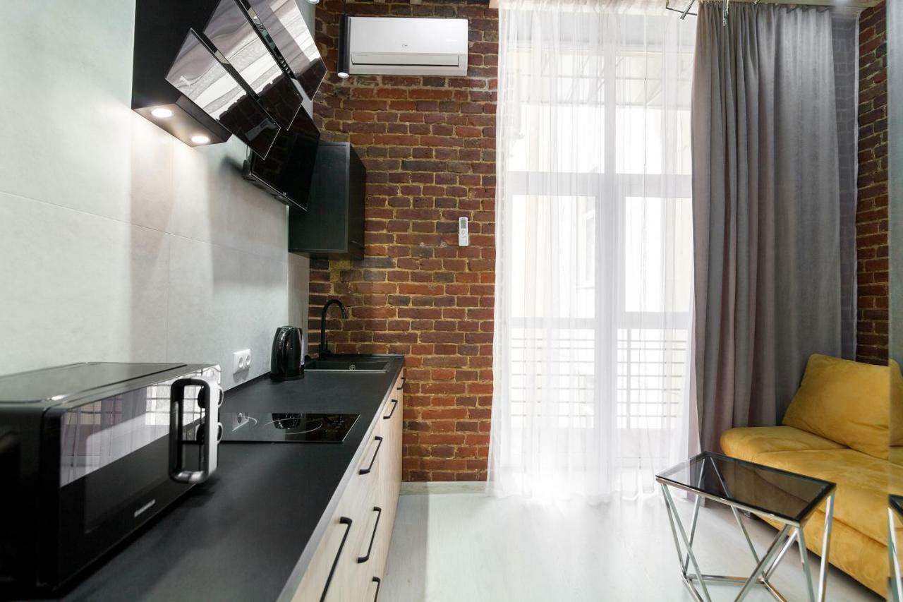 Leogrand One-Bedroom Apartments On Tugan-Baranovskogo 24 Lviv Exteriör bild