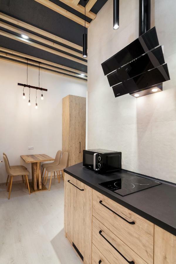 Leogrand One-Bedroom Apartments On Tugan-Baranovskogo 24 Lviv Exteriör bild