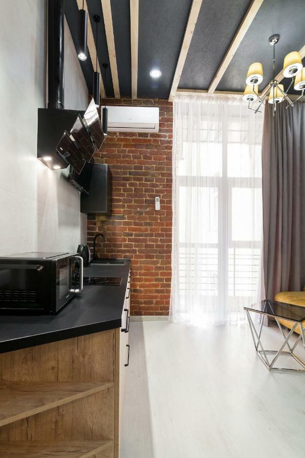 Leogrand One-Bedroom Apartments On Tugan-Baranovskogo 24 Lviv Exteriör bild